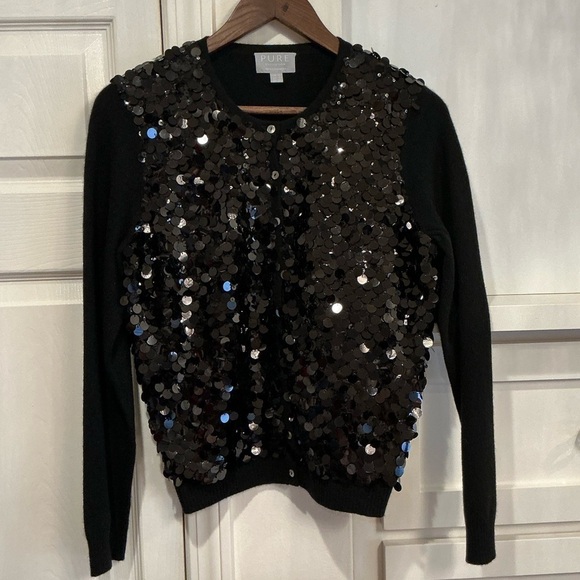 Pure Cashmere Collection. Gorgeous soft black cashmere and fun large sequins - Picture 6 of 6